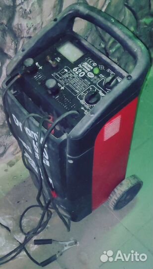 Пуско зарядное устройство 12 24 в