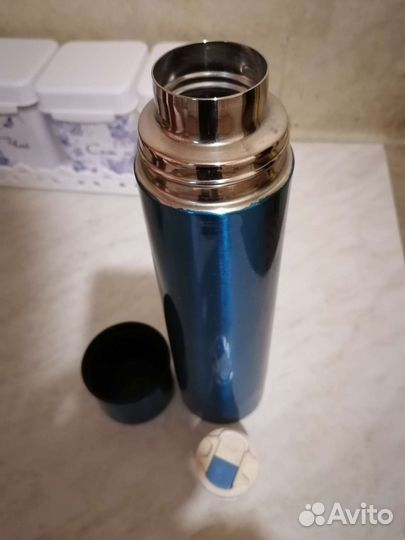 Термос с кружками