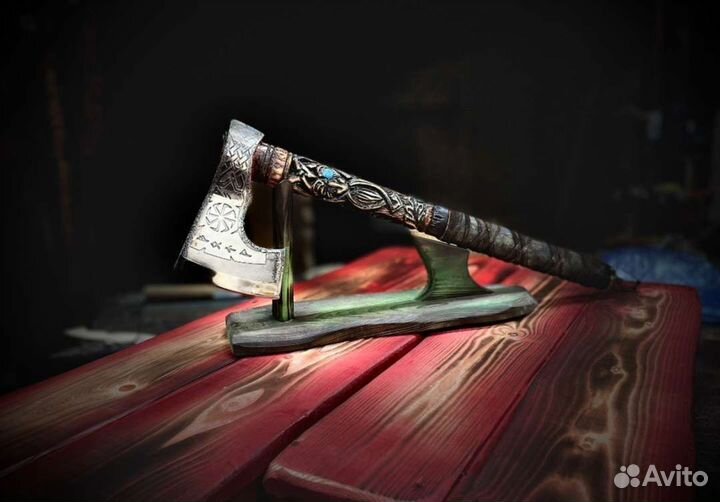 Топор кованый ручной работы