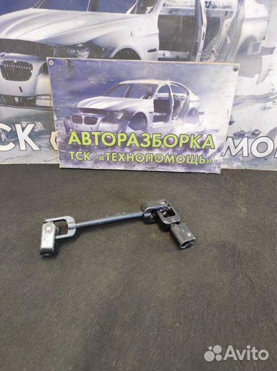 Рулевой карданчик Volkswagen Passat B3