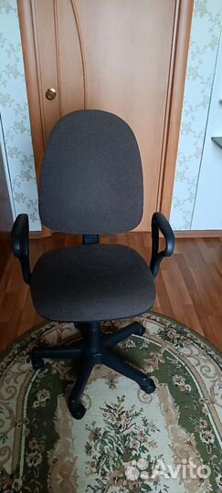 Компьютерное кресло