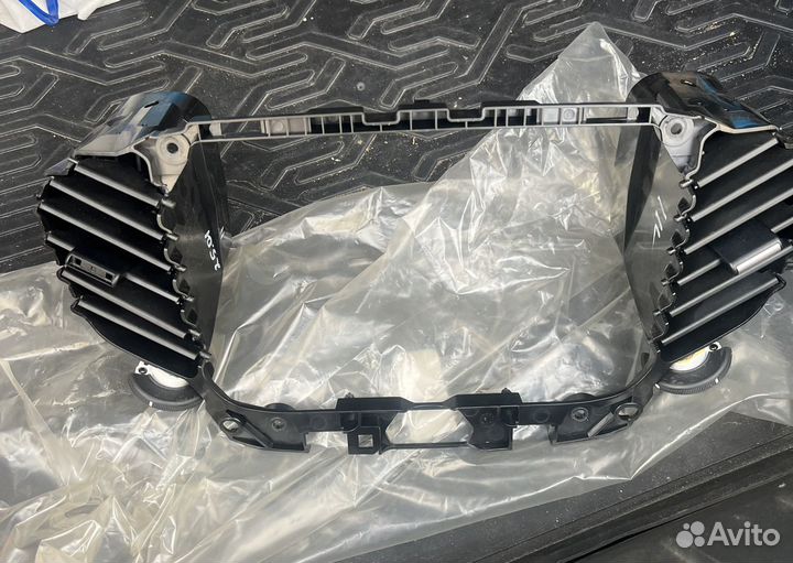 Центральный дефлектор лада веста