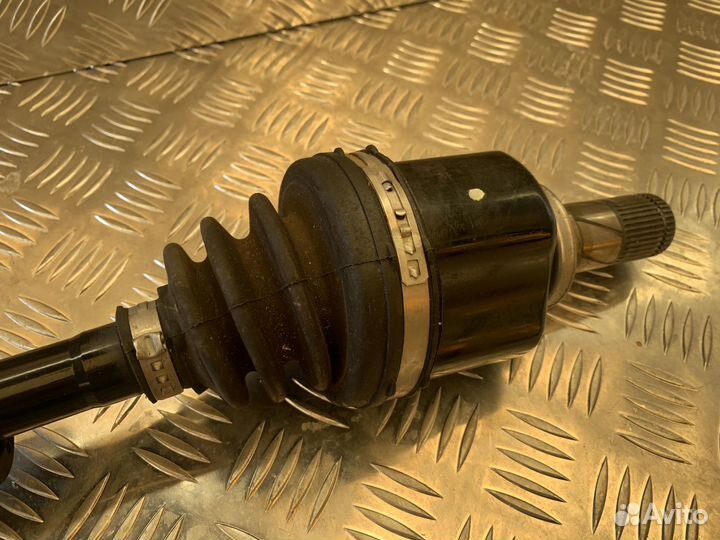 Приводной вал колеса левый полуось mini F55 F56