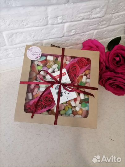 Подарок на 8 марта