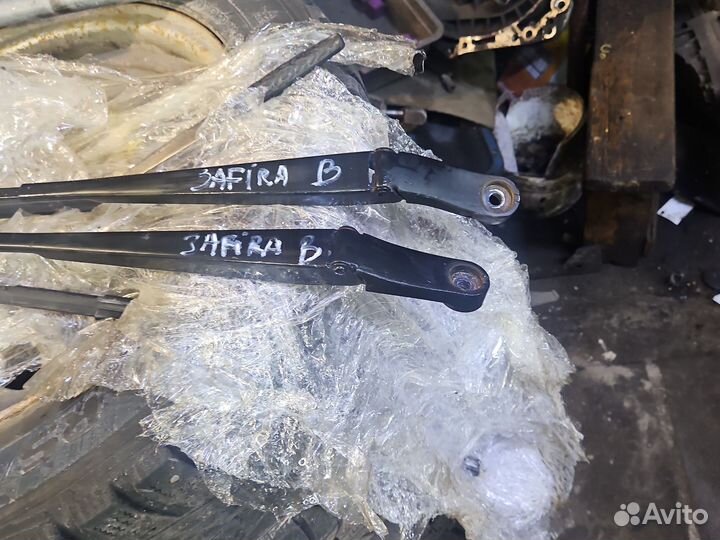 Опель зафира в поводки дворников