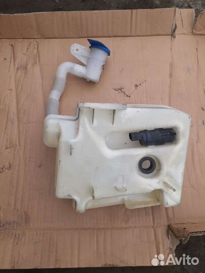 Бачок омывателя на Volkswagen