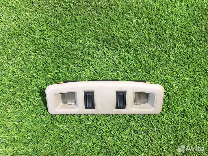 Плафон освещения салона Mitsubishi Carisma