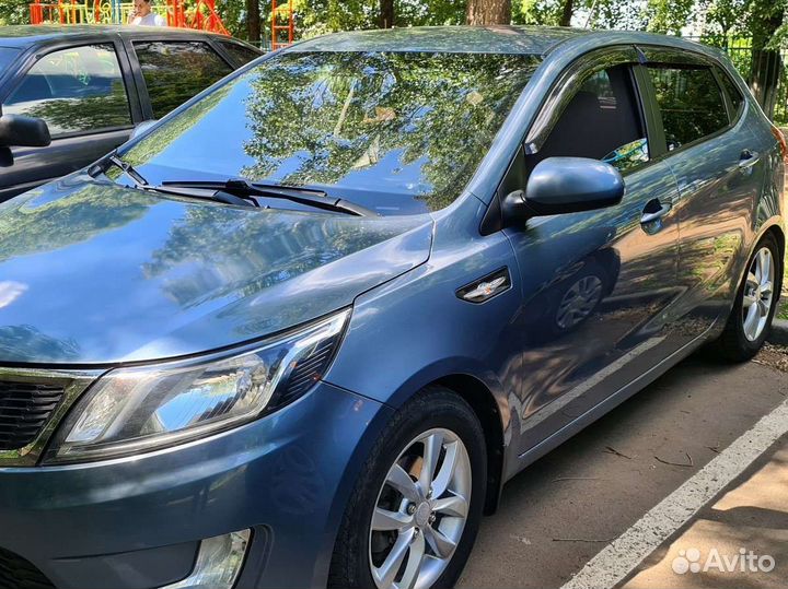 Каркасные шторки на Kia Rio 3