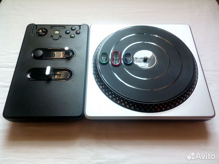 DJ Hero пульт с играми для Xbox 360