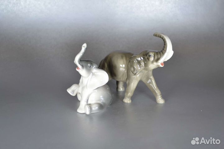 Слон и слонёнок фарфоровые статуэтки