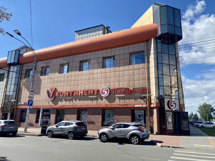 Офисы, торговые площади: 24 м², 40м², 100м², 290м²