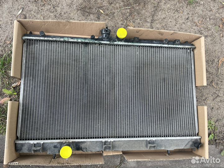 Радиатор охлаждения lancer 9