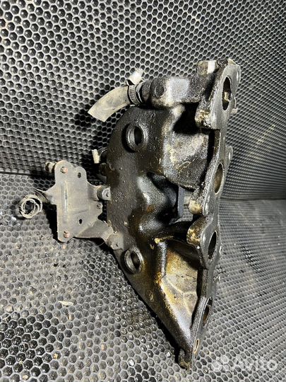 Впускной коллектор Renault 19