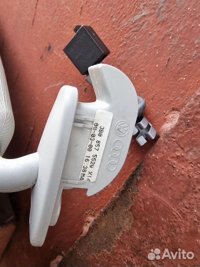 Солнцезащитный козырек правый Пассат Б-5 Гольф-4