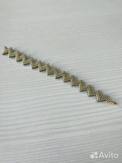 Браслет из бисера