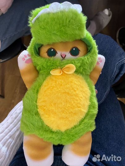 Игрушка котик аниме в костюме динозавра