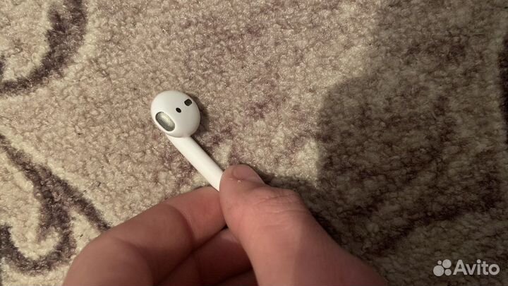 AirPods 2