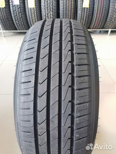 Vittos VSP07 215/55 R17 98W