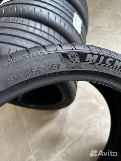 Michelin Pilot Sport 4 S 255/35 R21