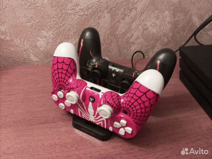 Зарядная станция для геймпадов