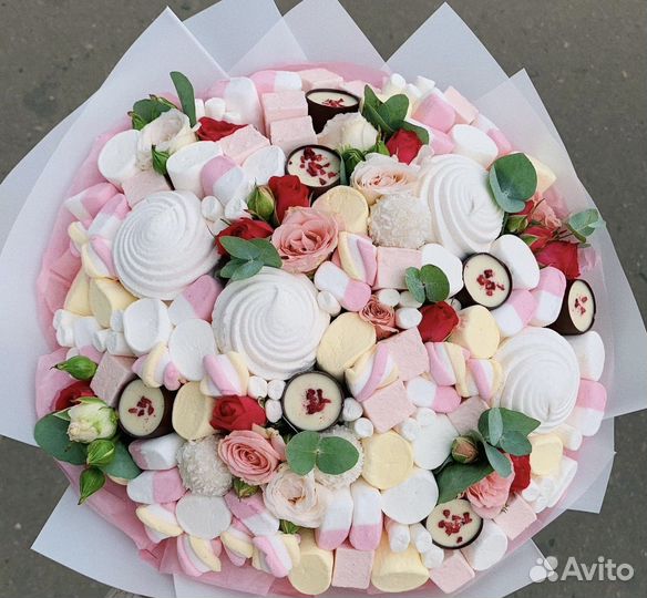 Съедобные букеты из зефира,фруктов,маршмеллоу