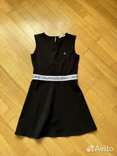 Calvin klein платье