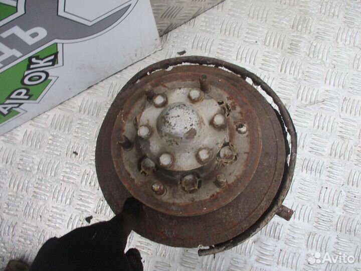 Кулак поворотный передний Исузу Родео A