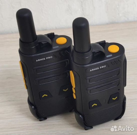 Рация с наушником, радиостанция с гарнитурой