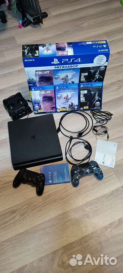 Sony playstation 4 PS4 slim 1tb