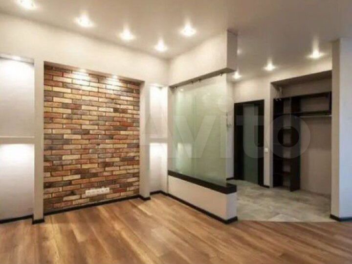 2-к. квартира, 50 м², 10/15 эт.