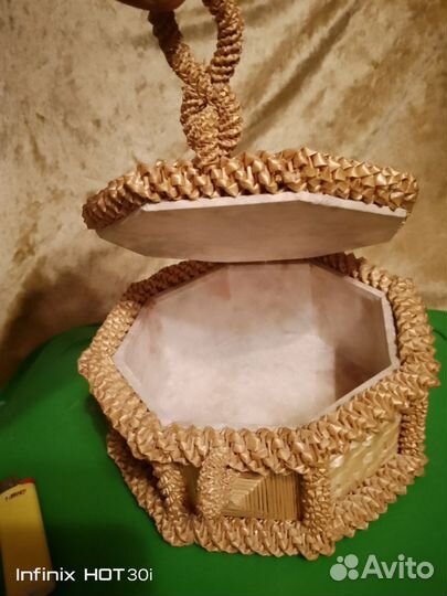 Шкатулка из соломки