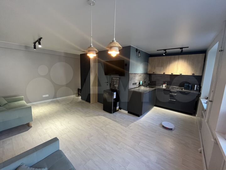 2-к. квартира, 45 м², 3/3 эт.