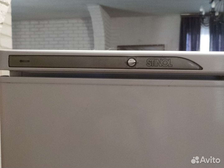 Холодильник бу Stinol