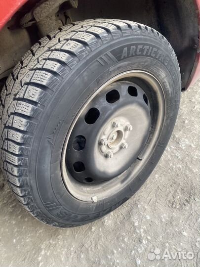 Maxxis ArcticTrekker NP3 195/65 R15