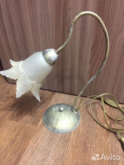 Лампа настольная, новая