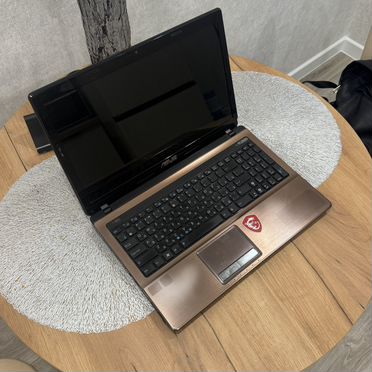 Ноутбук asus