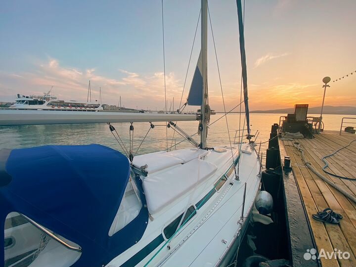 Аренда яхты. Морская прогулка Свадьба в Геленджике