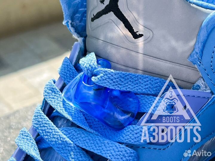 Кроссовки Nike Air Jordan 5 Retro UNC