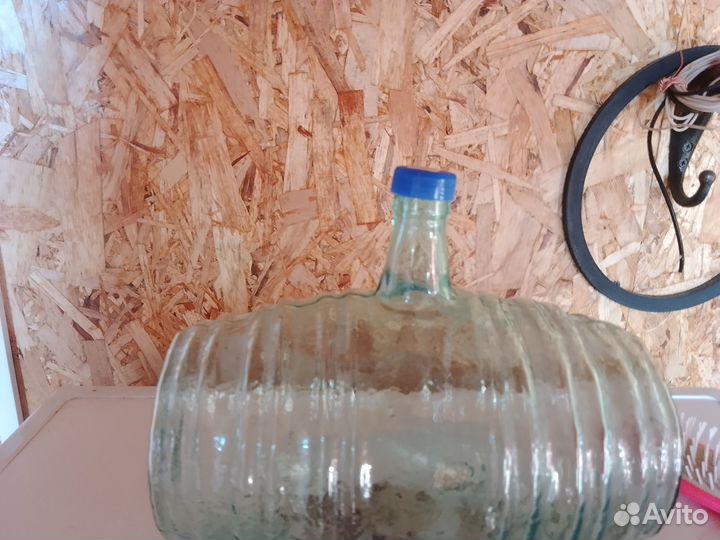 Бутылка стеклянная