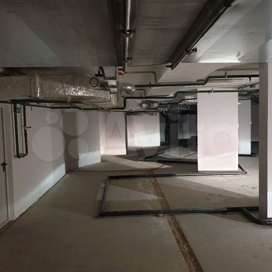 Машиноместо, 25 м²