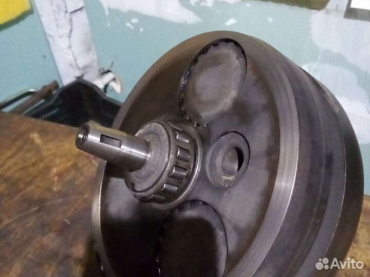 Коленвал двигателя мотоцикла Иж Планета 5