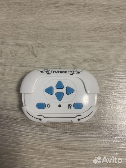 Робот хамелеон