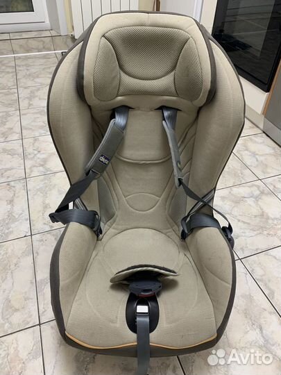 Детское автокресло chicco 9-18кг