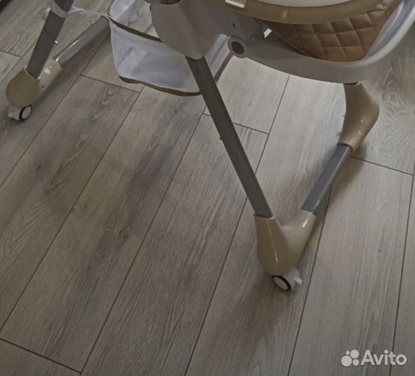 Детский стульчик для кормления - шезлонг