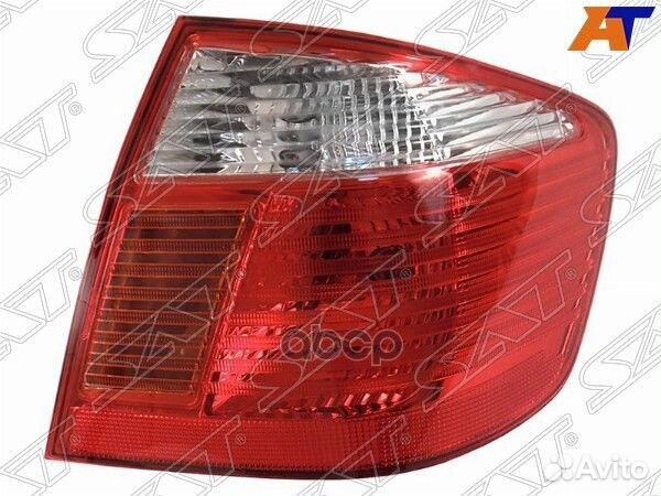 Фонарь задний toyota premio 01-04 RH ST-20-429R