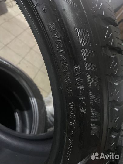 Bridgestone Blizzak DM-V3 275/40 R22 107T