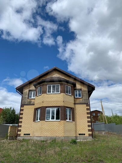 Дом 225,5 м² на участке 11 сот.