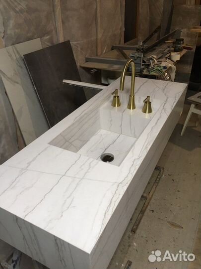 Раковина из искусственного камня