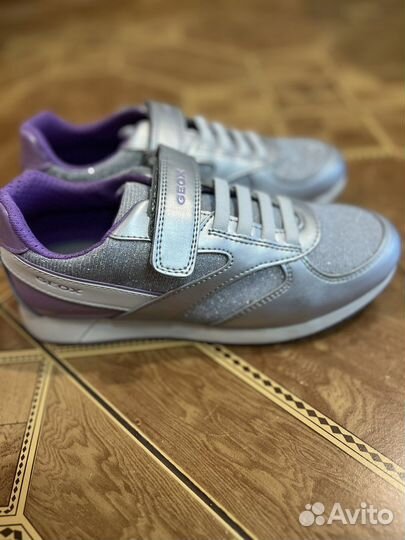 Кроссовки geox 36
