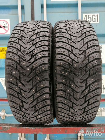 Nokian Tyres Hakkapeliitta 8 SUV 235/65 R17